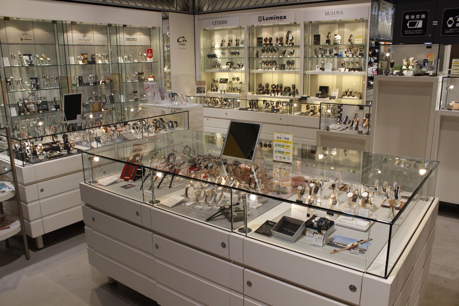 オンタイム 川崎ロフト店 | オンタイム・ムーヴ ontime / move 時計修理工房併設のウォッチセレクトショップ