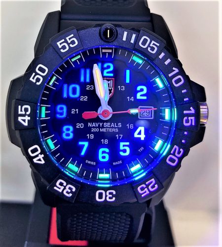 ルミノックス3501 REDHAND 日本限定品 RED HAND SERIES Ref.3501 REDHAND | Luminox ルミノックス公式