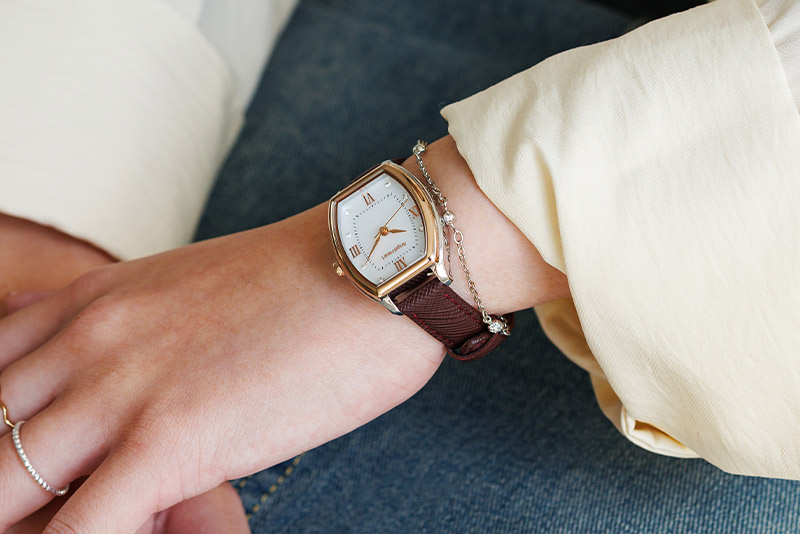 LADIES’ COLLECTION